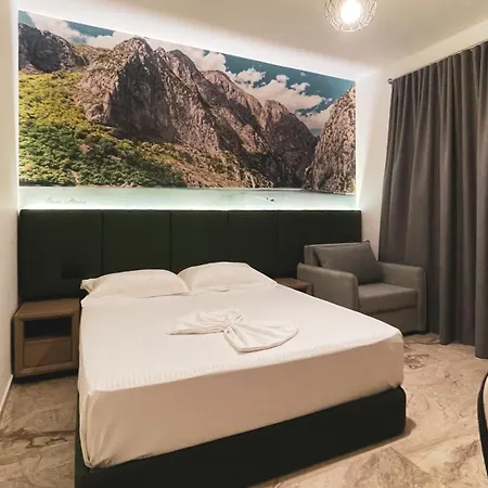 فندق Ruko Boutique Deluxe 4*